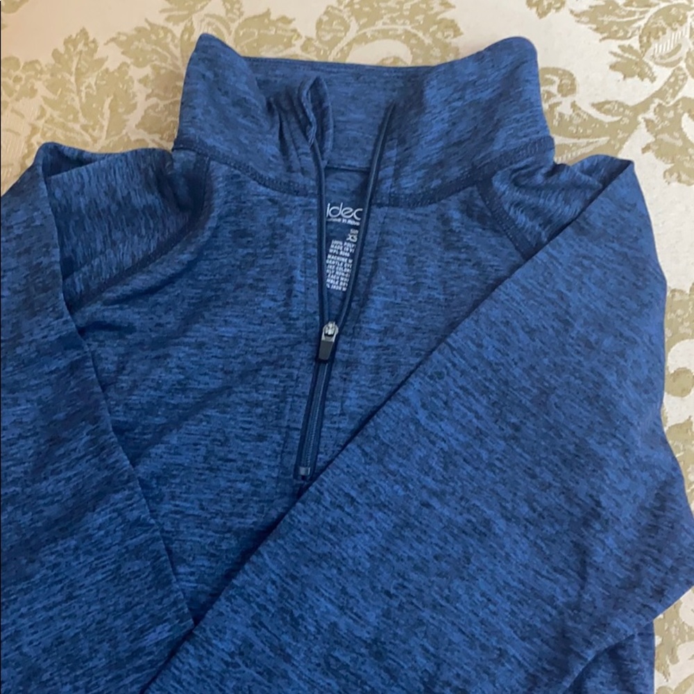 sweater - Picture 2 of 2